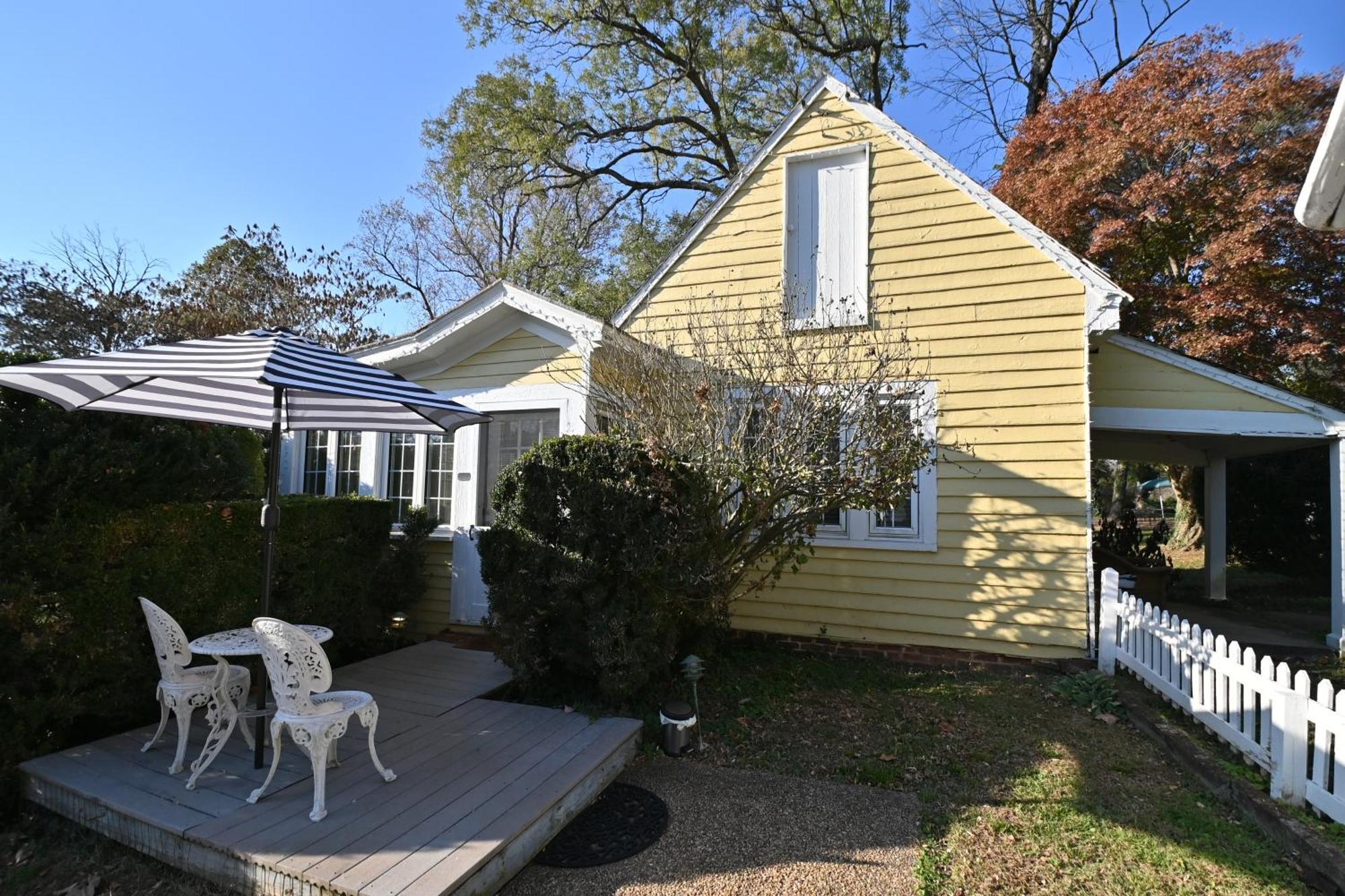 Prospect Hill Inn & Restaurant Zion Crossroads 외부 사진