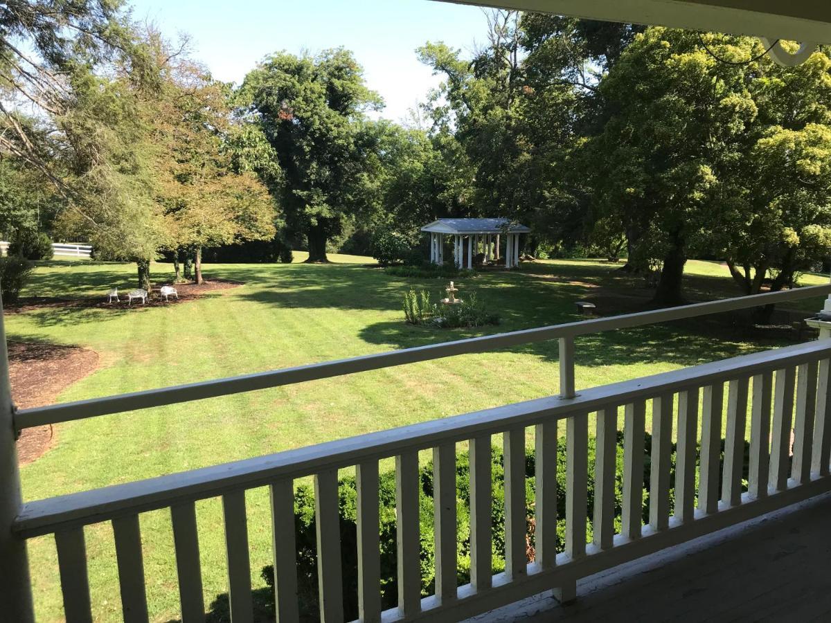Prospect Hill Inn & Restaurant Zion Crossroads 외부 사진